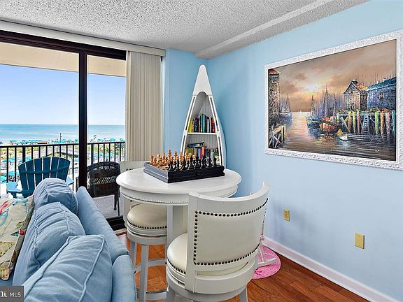 5th image of 301 N Edgewater House 301N