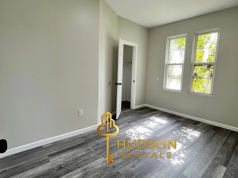 133 Stevens Ave #2 — Photo 6