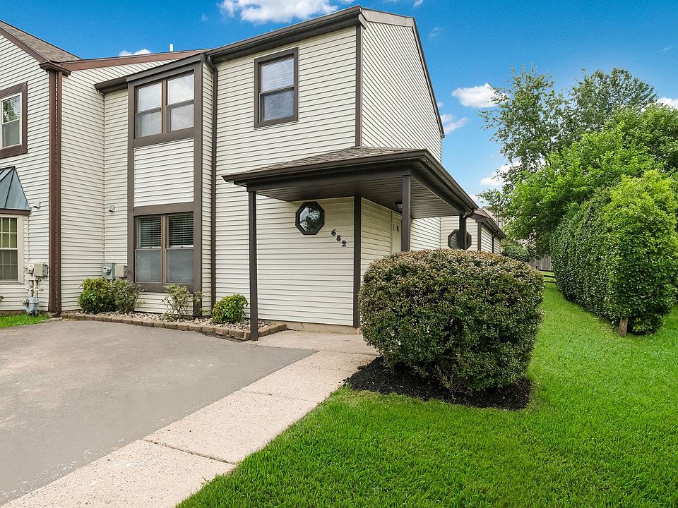 682 Whittier Dr, Warminster, PA 18974 Zillow