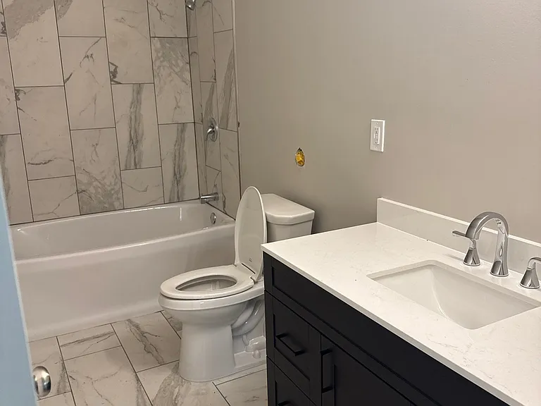 14146 Cindy Cir — Photo 4