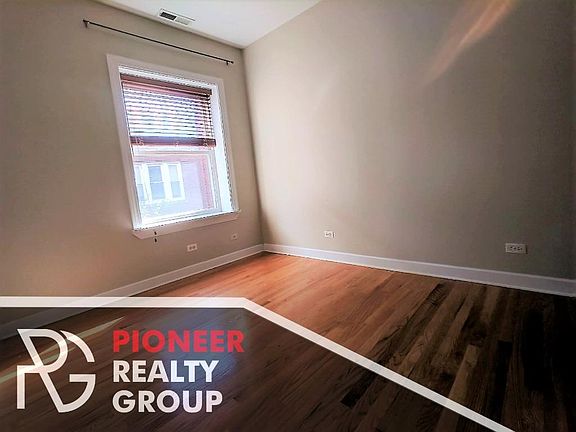 5th image of 3244 N Clifton Ave #3254W2