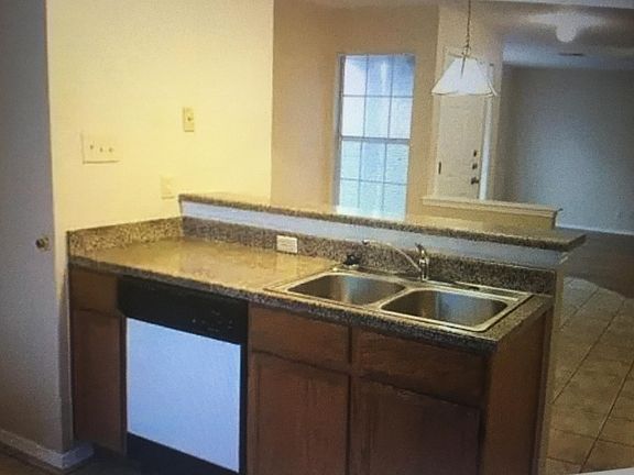 5th image of 16407 Jadestone Dr