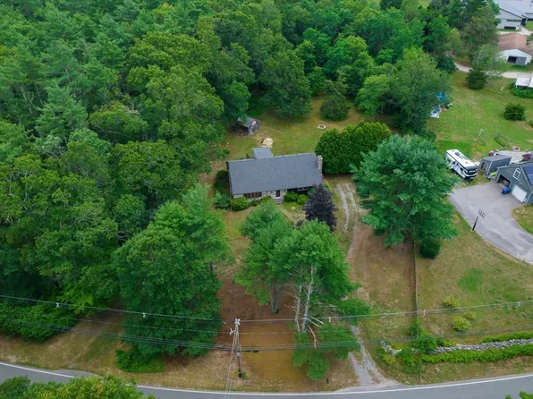 80 Burgess Ave, Rochester, MA 02770
