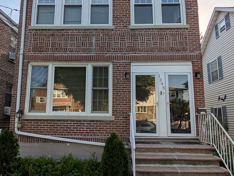 1395 Kearney Ave #1RL — Photo 13
