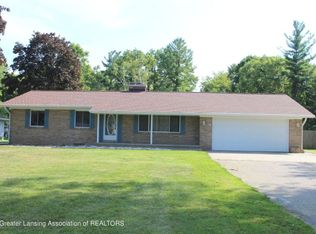 464 Creyts Rd, Dimondale, MI 48821