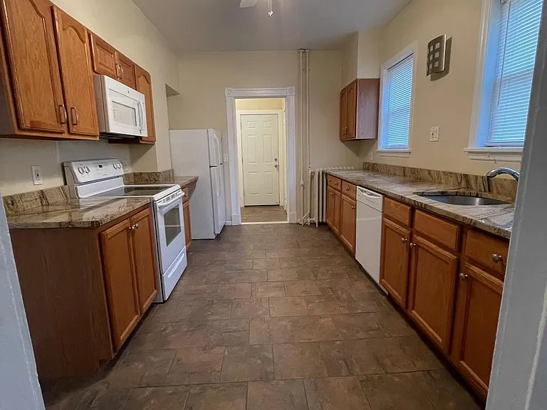 22 Cozzens Ave #1 — Photo 2