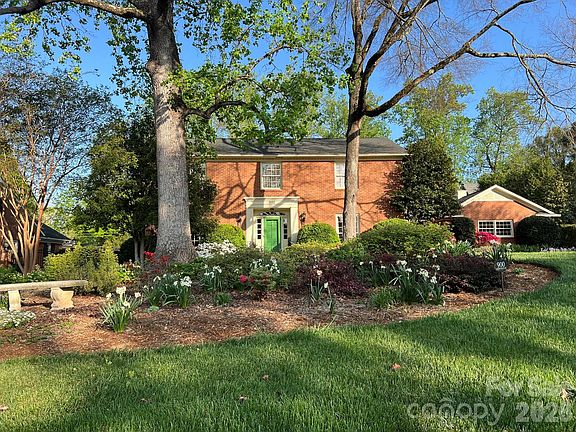 2nd image of 900 Greentree Dr