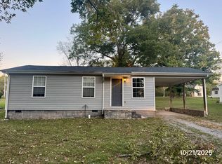 2615 Old Greenbrier Pike, Springfield, TN 37073