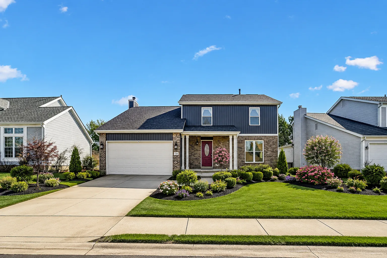 4 bed, 2.5 bath, 2300 sqft, $2,899 — Photo 2