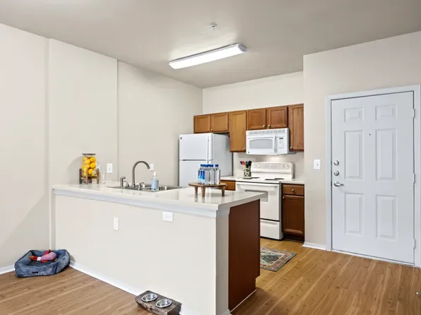 Mariposa Hunter Road 55+ Apartment Homes