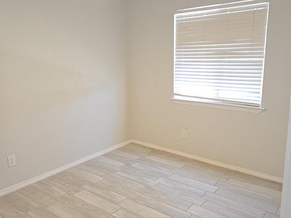 4th image of 3280 Mike Godwin Dr
