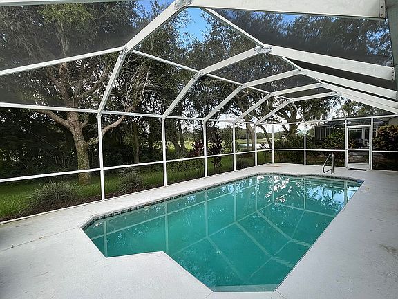 5th image of 1052 Tequesta Trl