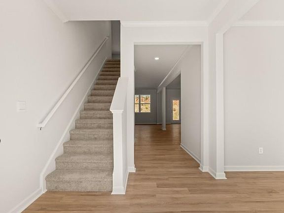 2nd image of 6014 Muirfield Point