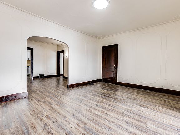 4th image of 609 E Warrington Ave Floor 2