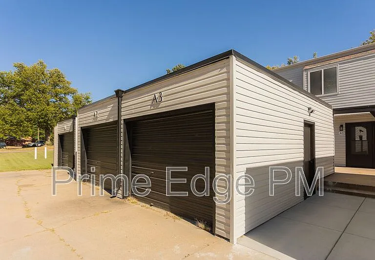 6235 Holdrege St #A3-apt A3 — Photo 4