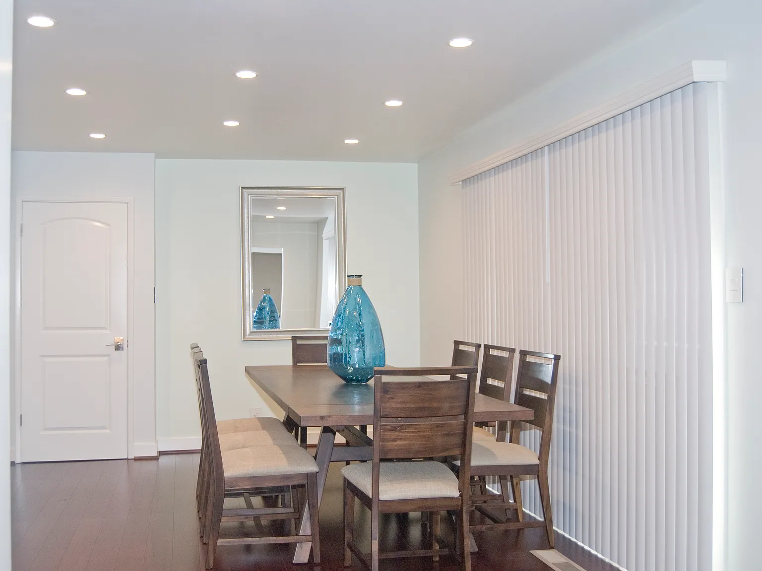 1385 San Domar Dr — Photo 4