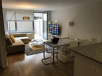 Rented by R New York