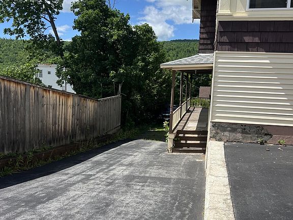 5th image of 315 Pine Street