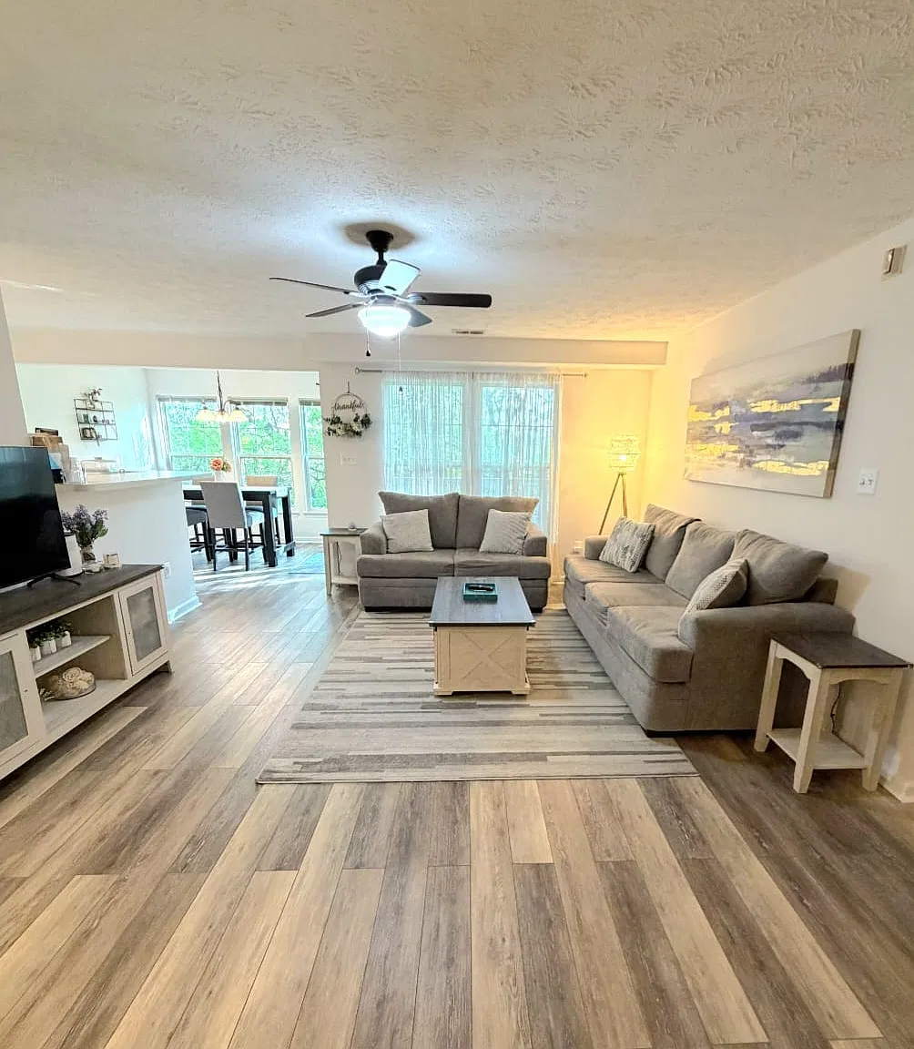 2 bed, 1200 sqft, $2,290 — Photo 3