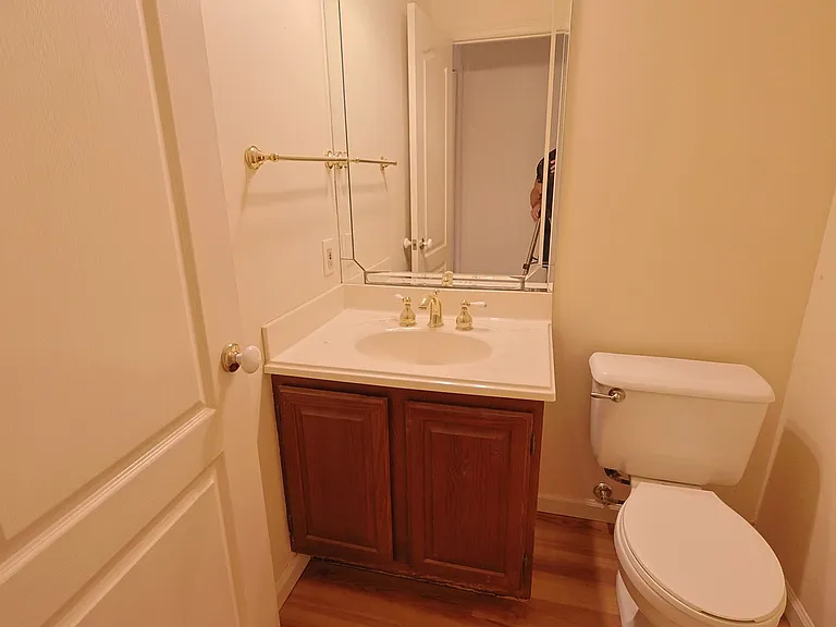 600 Arbor Glen Ct — Photo 23