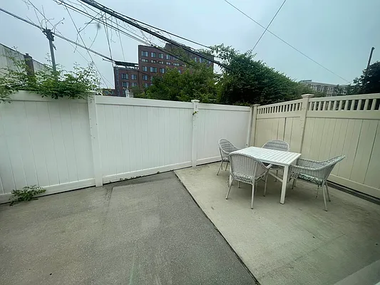 Rented by Metropolis International Realty Inc. | media 13