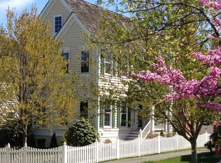 42883 Redfield St, Ashburn, VA 20147