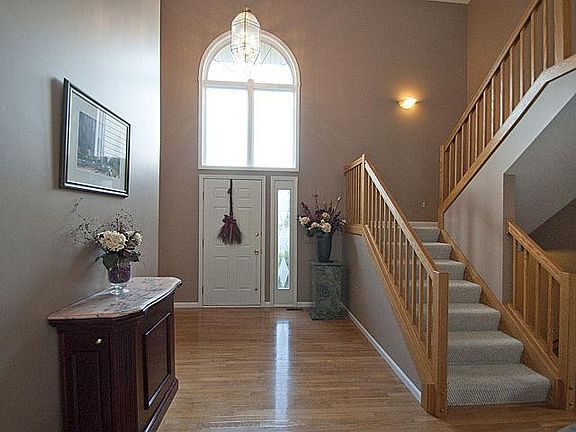 4th image of 375 Dogwood Ct