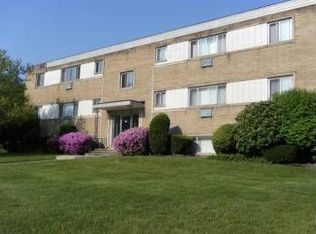 6686 State Rd APT 4, Parma, OH 44134