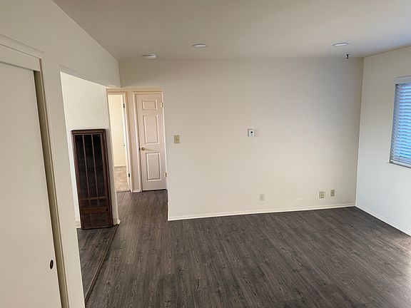 5th image of 7711 Camellia Ln