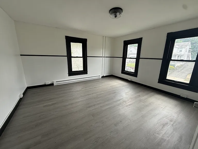 125 Walnut St #2 — Photo 6