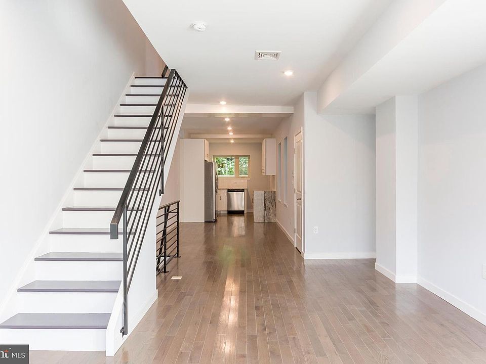 1st image of 2116 Dickinson St