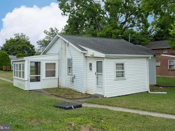 1004 Chambers St, Harrisburg, PA 17113
