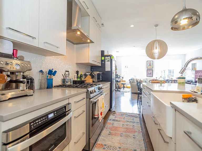 824 W Armitage Ave #2B — Photo 10