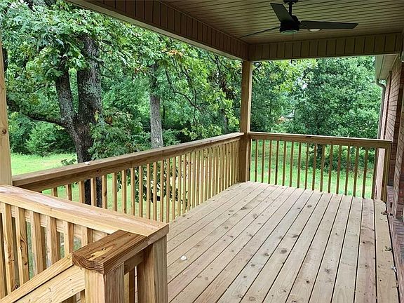 4th image of 303 N Ainsley Loop