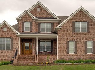 1367 Round Hill Ln, Spring Hill, TN 37174