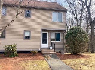 127 Cortland Cir UNIT 127, Leominster, MA 01453