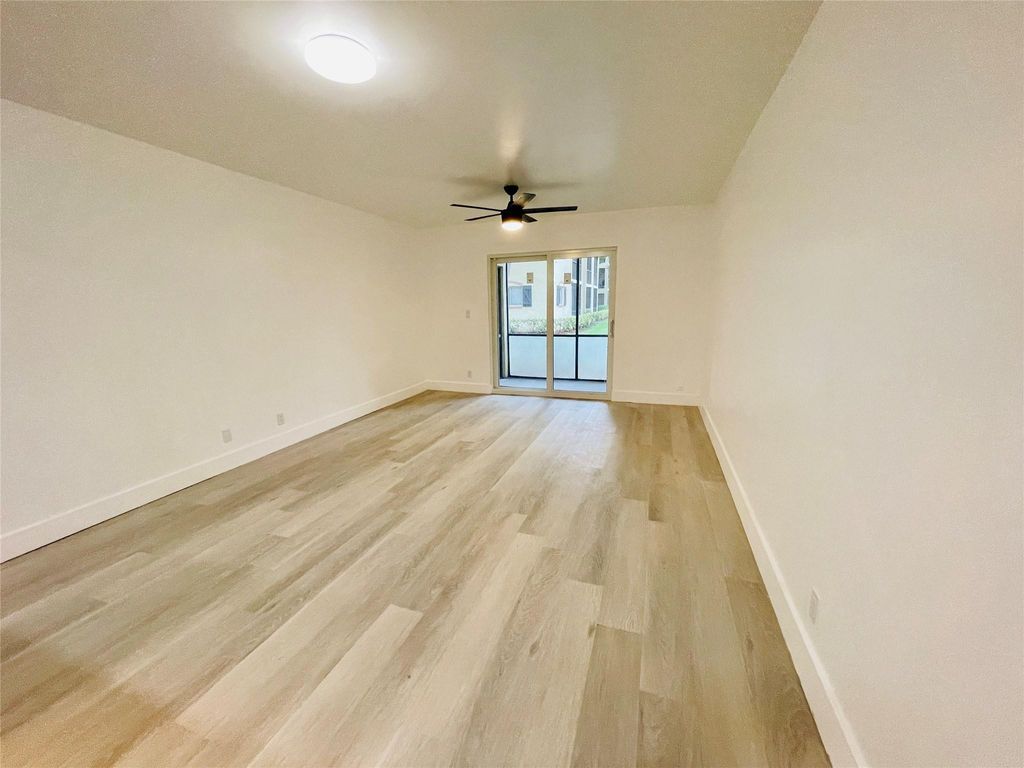 257 S Cypress Road #414, photo 9