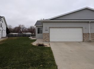 1344 Suntree Dr, West Fargo, ND 58078