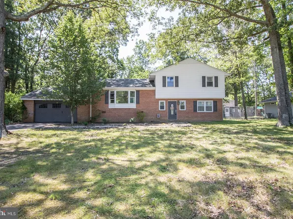 23040 Town Creek Dr, Lexington Park, MD 20653