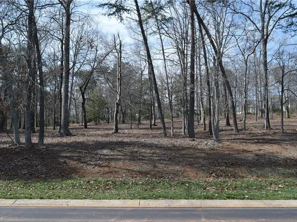 156 Flint Ridge Trl, New London, NC 28127