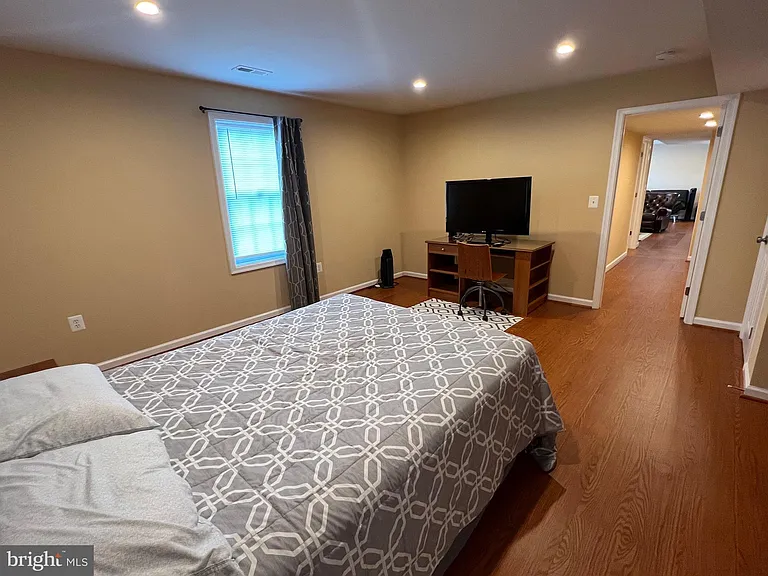 5802 Telluride Ln #BASEMENT — Photo 30