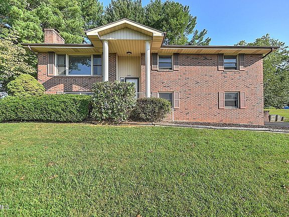 2nd image of 161 Flintlock Cir