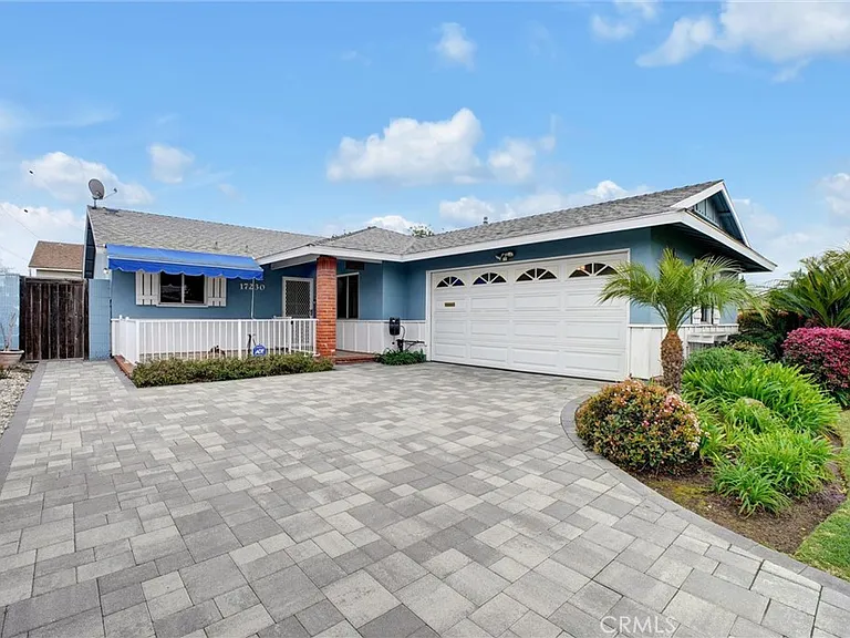17230 Bonham Ave — Photo 3