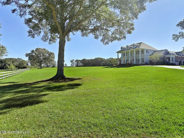 1735 Alana Dr, Terry, MS 39170
