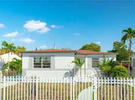 467 SE 3rd St, Hialeah, FL