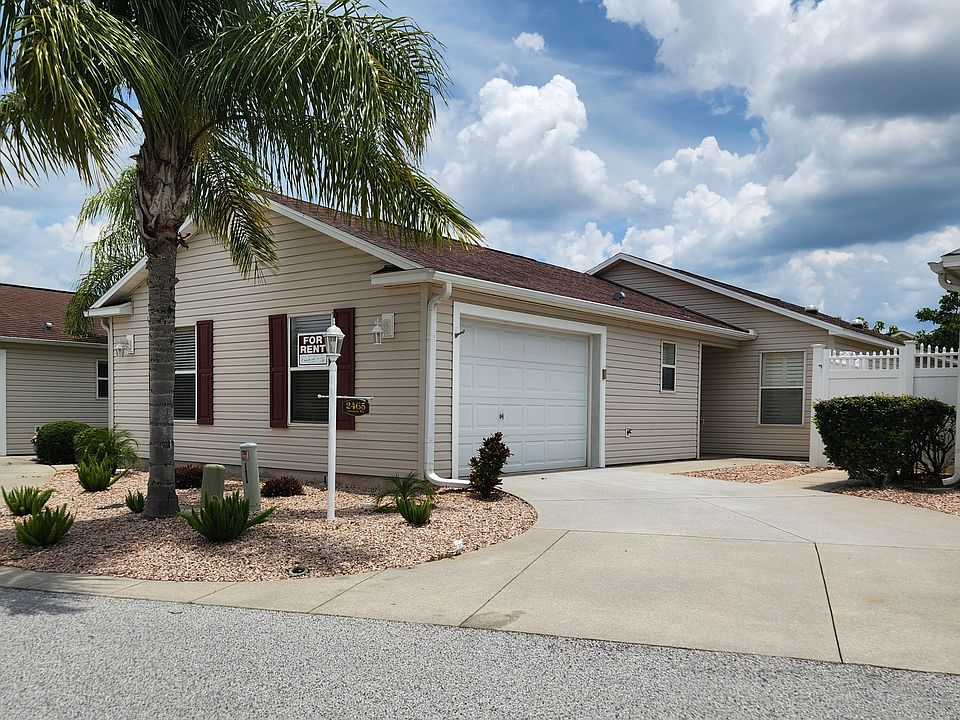 Wonderful location. Friendly neighborhood. Many custom features to this home. Minutes from Sumter Landing and Brownwood