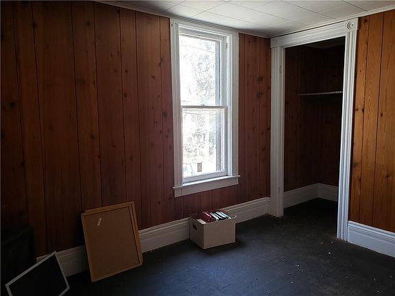 5th image of 10 Chestnut Ave