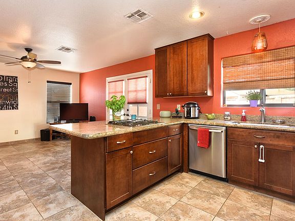 5th image of 3262 W Avior Dr