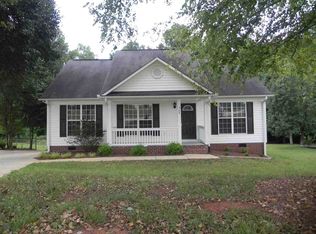 368 Tartan Ct, Boiling Springs, SC 29316