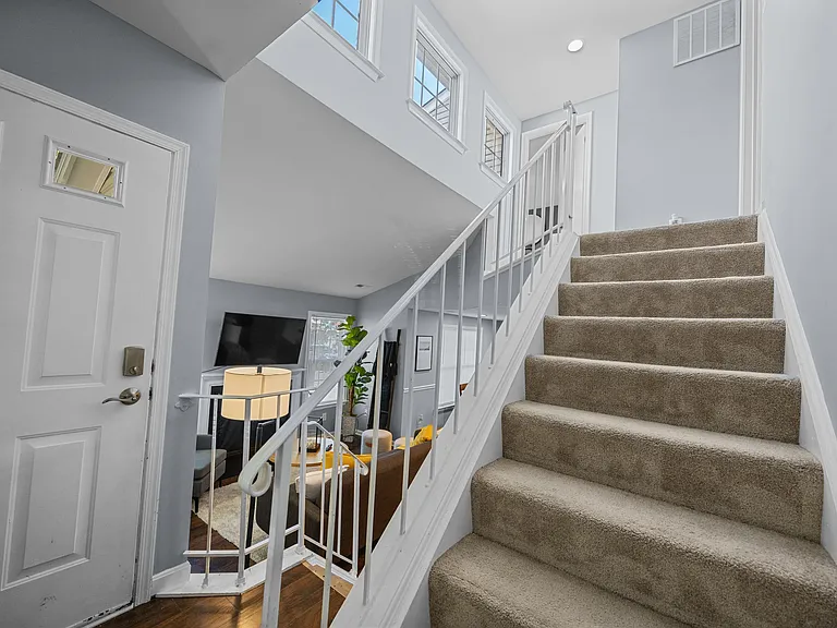 8828 Rustburg Cir — Photo 17